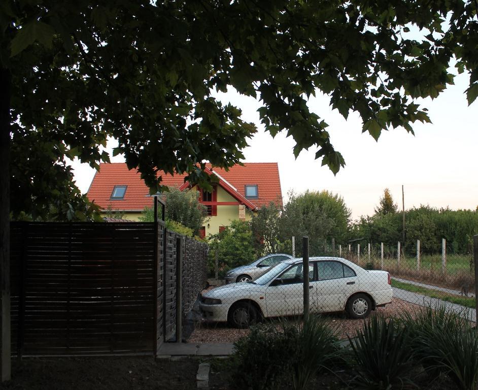 Vargapartman Segedín Exteriér fotografie